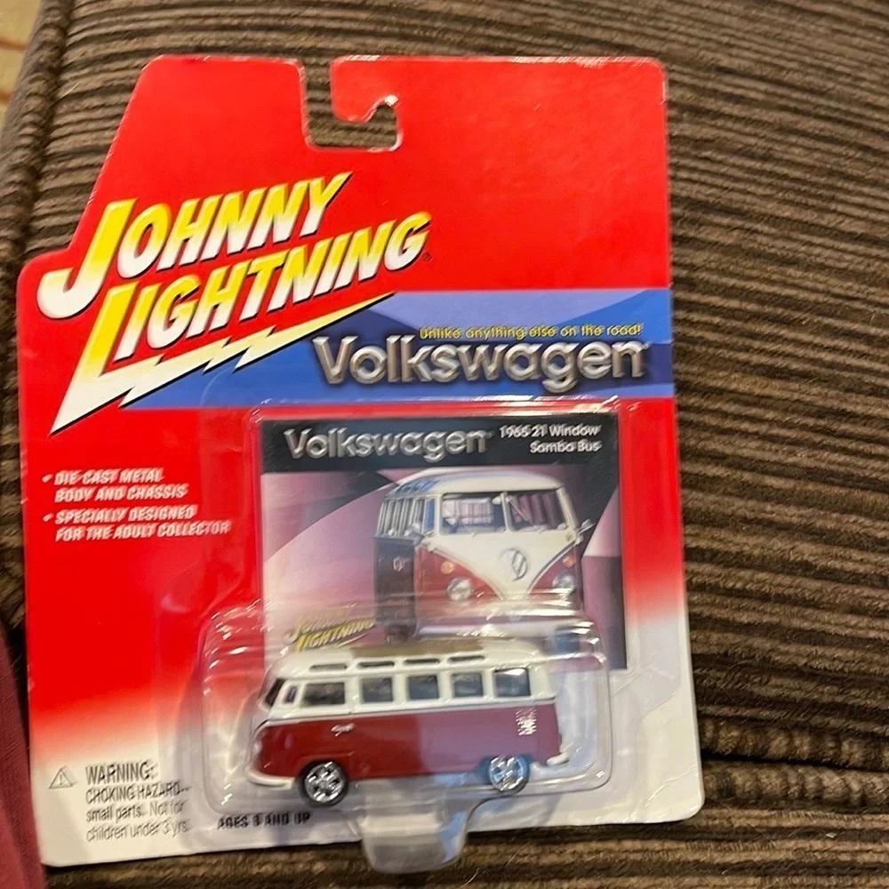 1965 VOLKSWAGEN VW 21 WINDOW SAMBA BUS Johnny White Lightning '02 VW Ser…